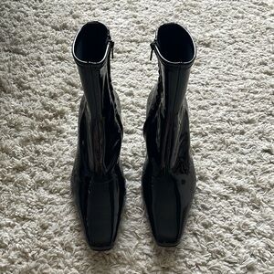 NEW NEVER WORN Loeffler Randall Black Patent Kitten Heel Ankle Boots Size 6.5